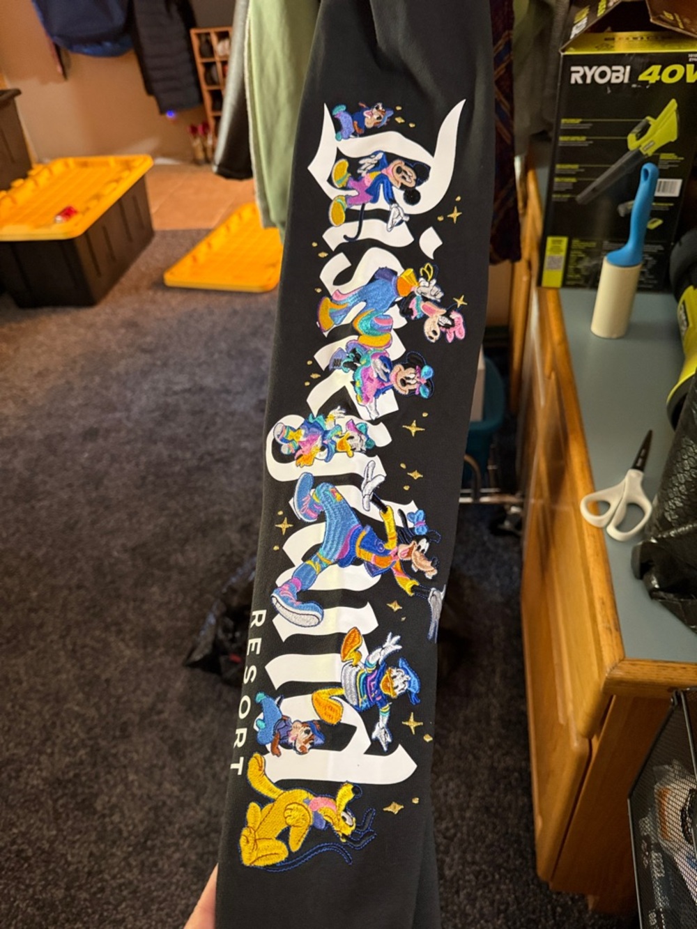 Black Graphic Resort Sweatpants - Colorful Character Print size xl